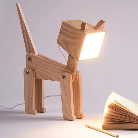 SCANDI WOOD Desk Lamp (Cat) – โคมไฟตั้งโต๊ะไม้รูปแมว**