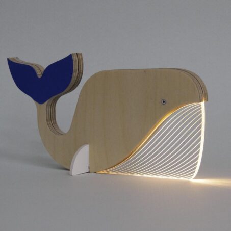 WOOD WHALE Bedside Lamp – โคมไฟข้างเตียงไม้รูปวาฬ**