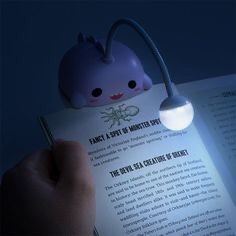 CUTE WORM Reading Clip Lamp – โคมไฟอ่านหนังสือรูปหนอนน่ารัก**